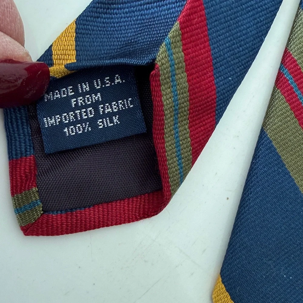 Vintage GAP Silk Navy Blue Striped Men's Tie - Made in USA